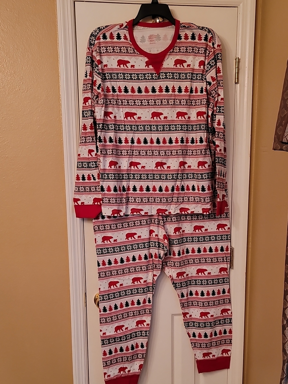 Men's Red Bear & Tree Holiday Pajama Set